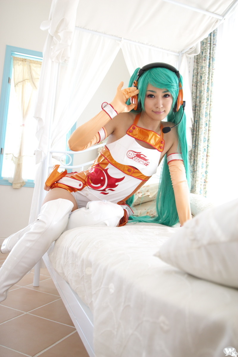 aira-rc-miku-07.jpg