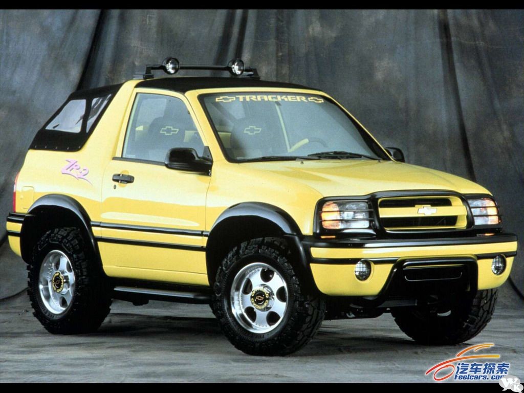 Chevrolet_Tracker_1999_015_88666.jpg