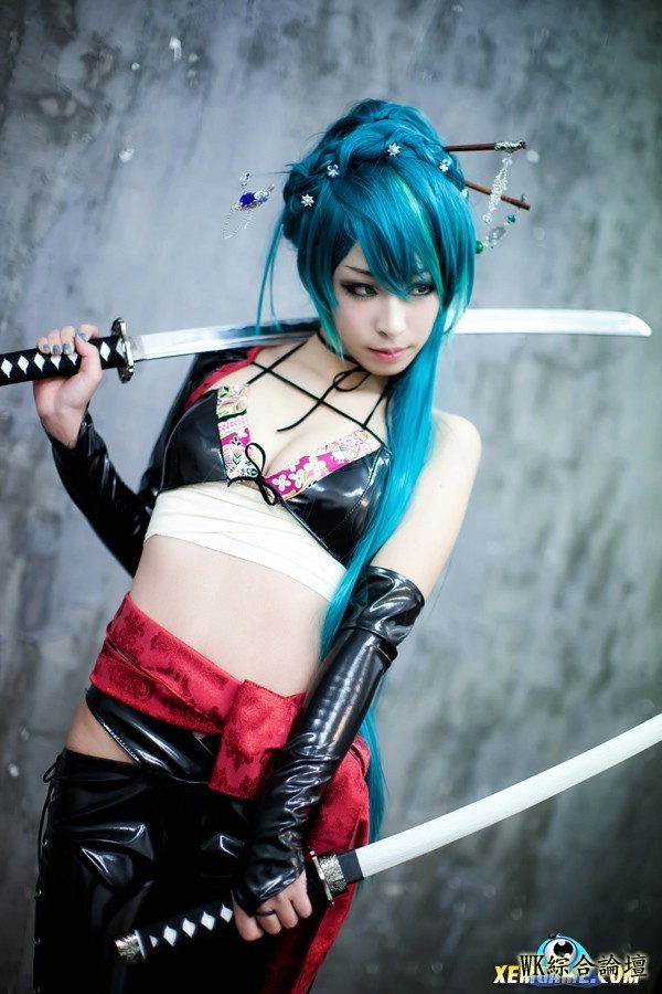 hot-cosplay-girl-Miyo3.jpg