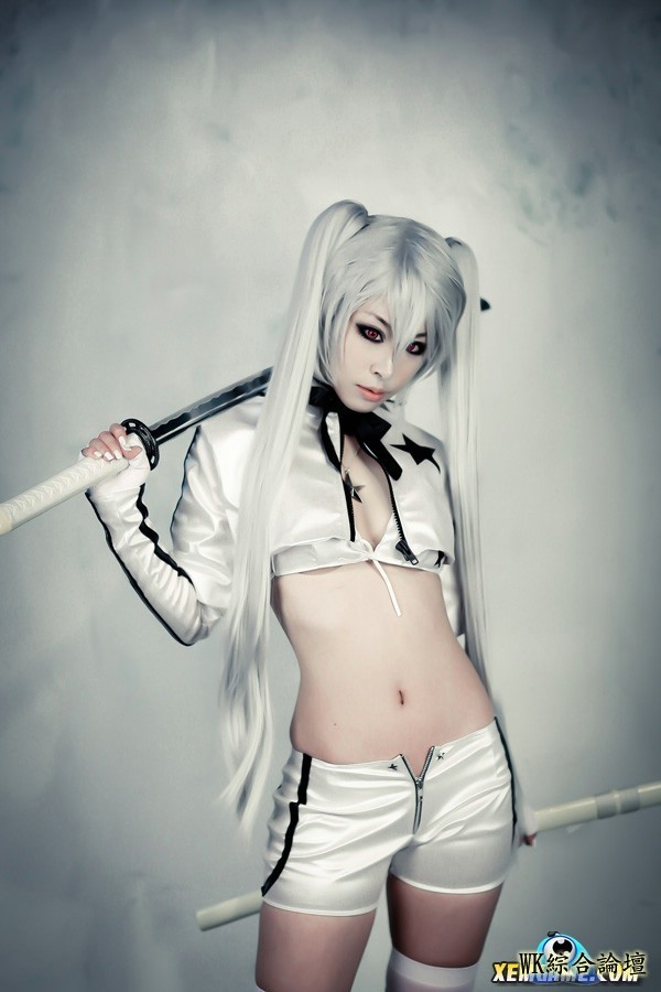 hot-cosplay-girl-Miyo.jpg