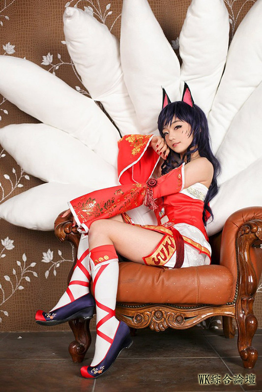 league-of-legends-cosplay-ahri.jpg