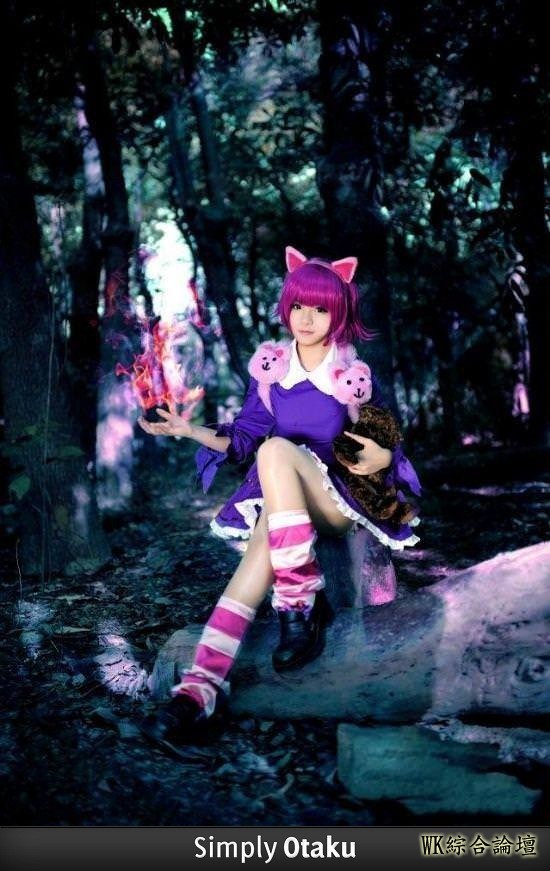 league-of-legends-cosplay-annie-4.jpg