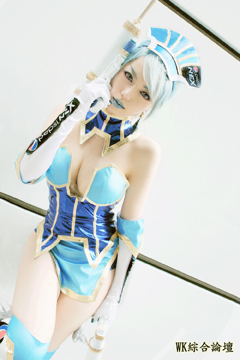 super-hot-ekiholic-cosplay.jpg