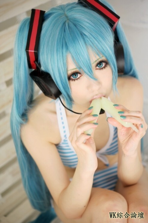 hatsune-miku-cosplay.jpg