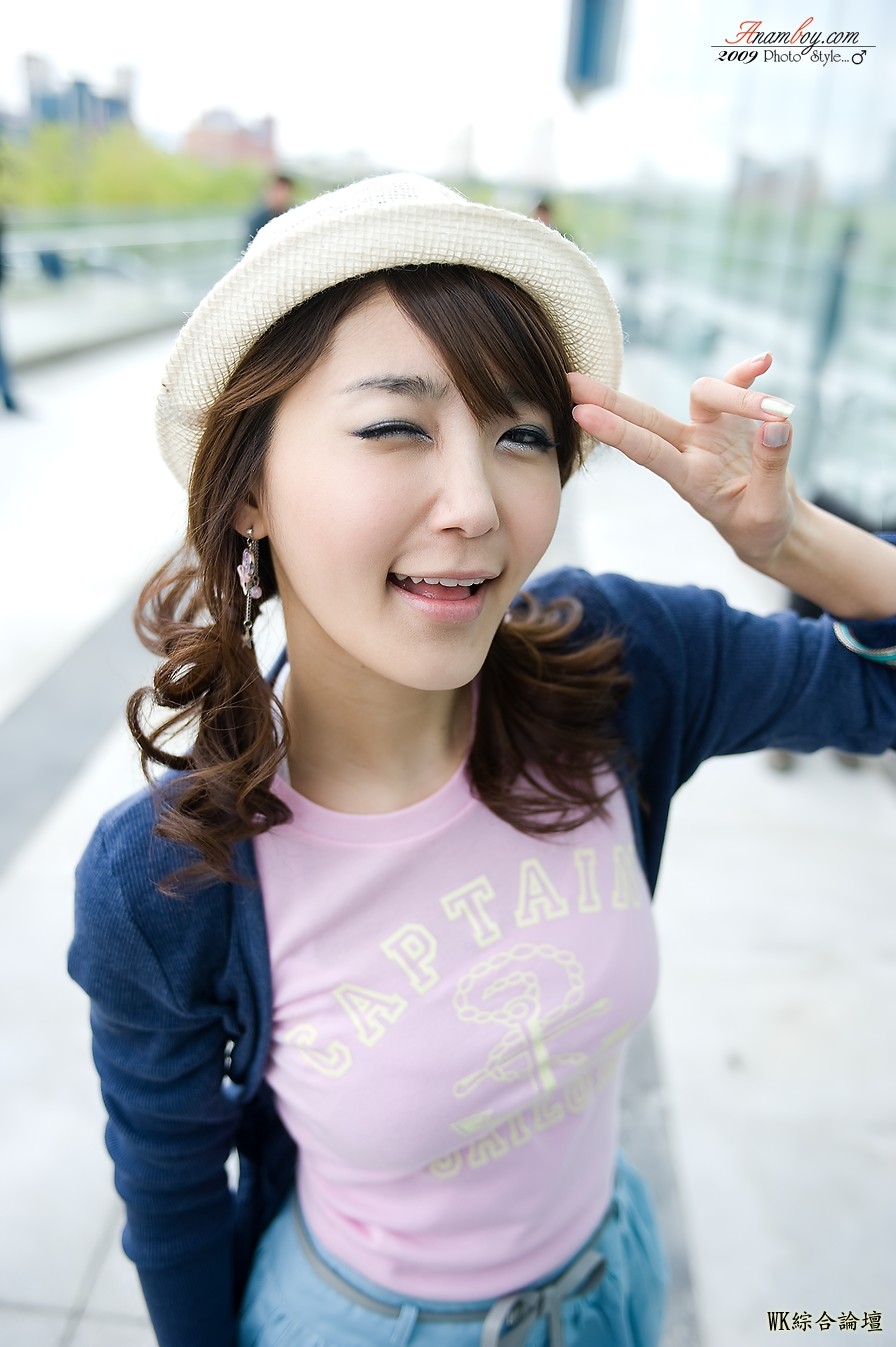 bang eun young hat and skirt 23.jpg