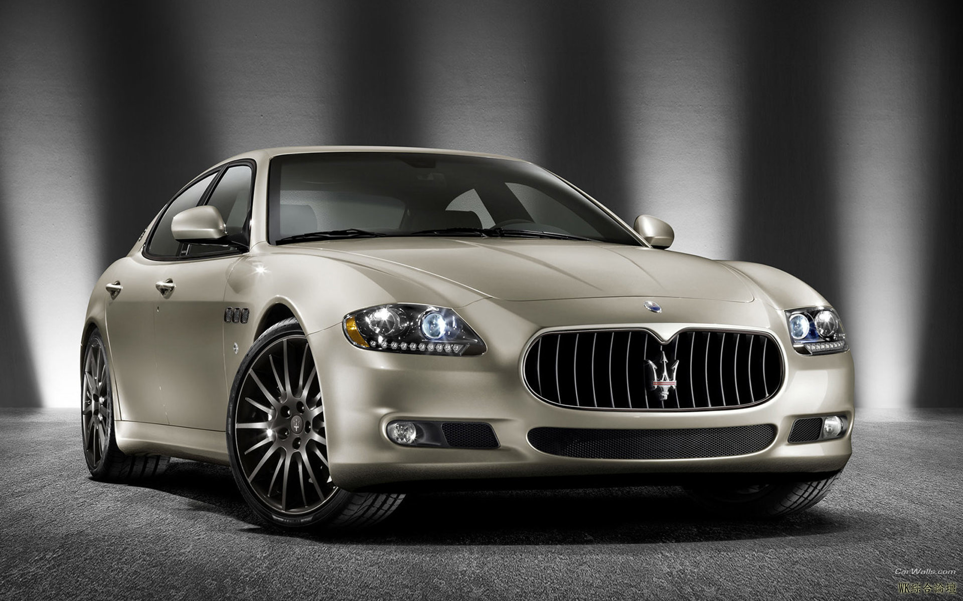 Maserati_quattroporte_124_1920x1200.jpg