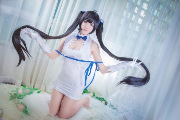 sexy-hestia-is-it-wrong-to-try-to-pick-up-girl-in-dungeon-cosplay-012316-4.jpg