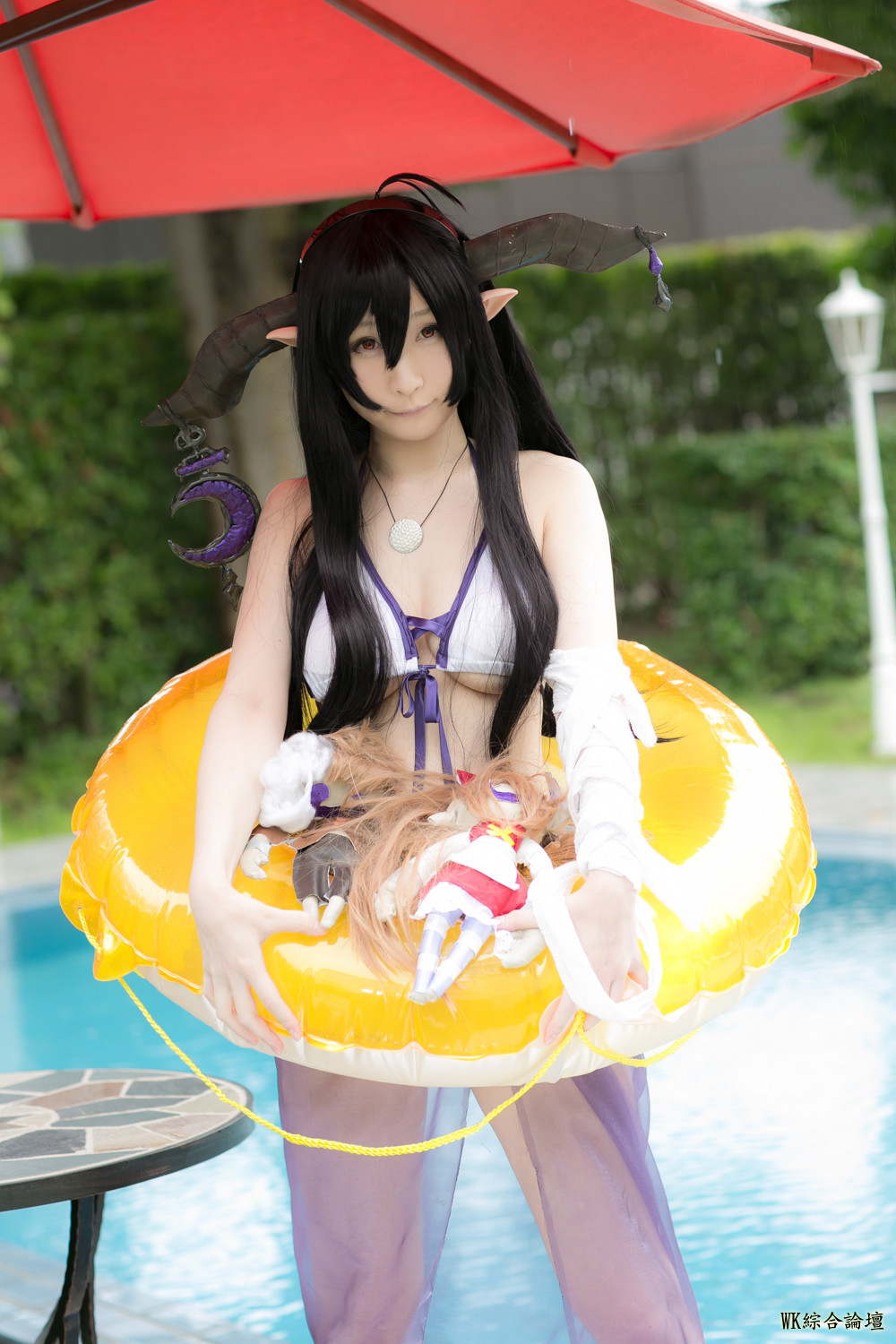 danua-swim1.jpg