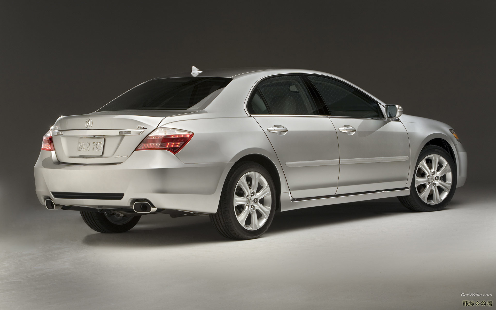 Acura_RL_107_1920x1200.jpg