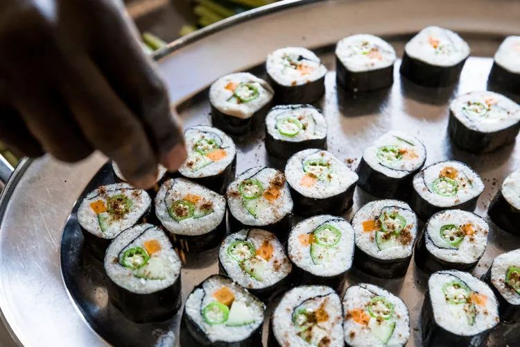 慢食视野 · 塞内加尔|他用一粒谷物,在纽约掀起了非洲美食风暴-19.jpg