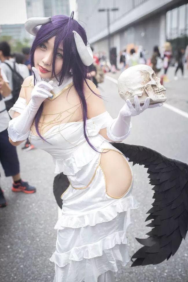 漫展的超魅力美女,雅儿贝德Cosplay正片-5.jpg