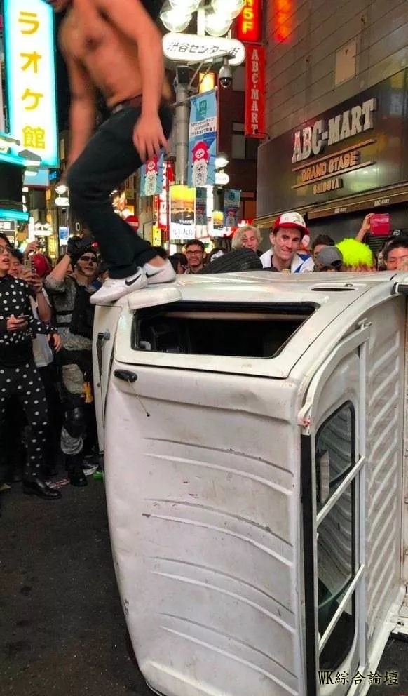 涩谷区长直言明年想收费了!万圣节狂欢到掀货车、教记者搭讪技巧、口吐白沫-6.jpg