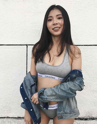 正妹 Vanessa Yao